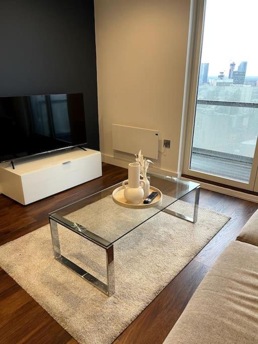 Lovely 2-Bedroom Condo With Balcony Manchester Eksteriør bilde